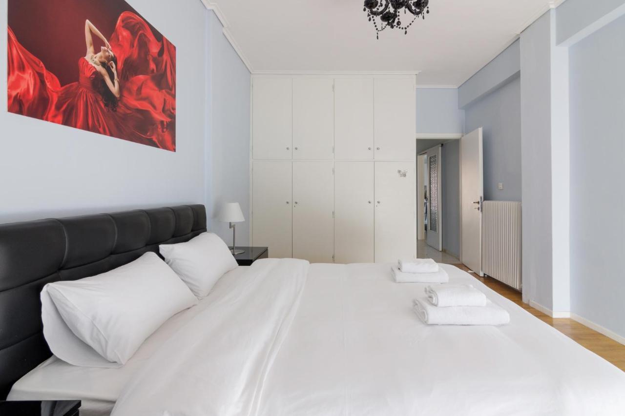 Spacious And Modern Flat For 4 Atenas Exterior foto