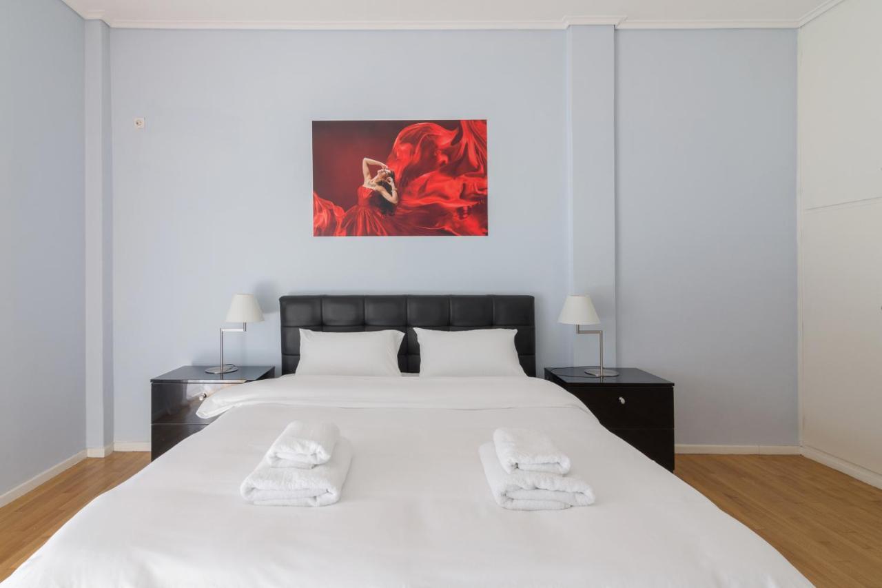 Spacious And Modern Flat For 4 Atenas Exterior foto